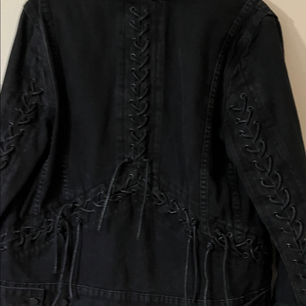 Black Denim Jacket Lace-Up Sleeve & Side Cropped Women’s Small 100% Cotton - Picture 10 of 10